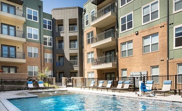High Point Family Living in Dallas, TX - Building Photo - Building Photo