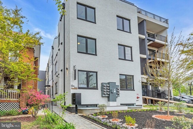 property at 1103 Fern St NW