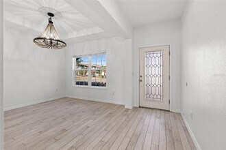 19270 Fallglo Dr in Orlando, FL - Building Photo - Building Photo