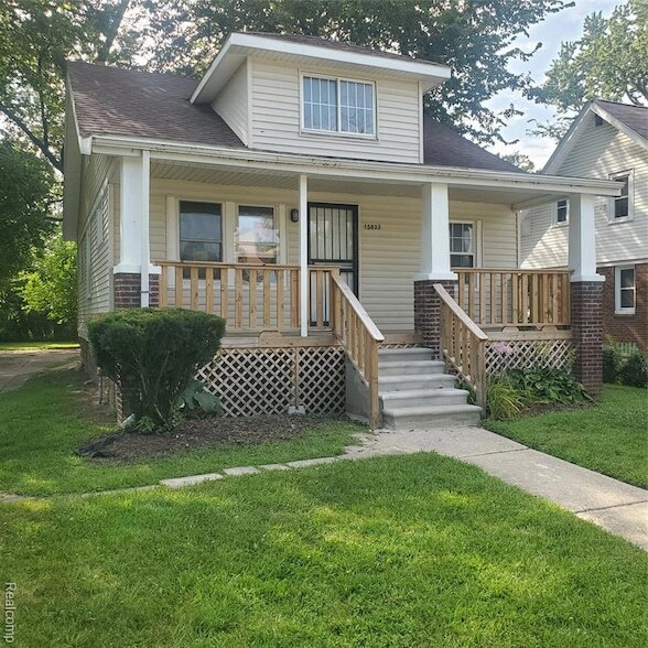 property at 15833 Winthrop St