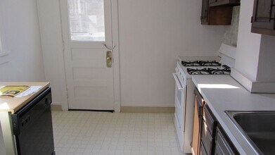 1845 Chislett St in Pittsburgh, PA - Building Photo - Building Photo