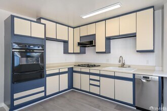12 Hattie St in San Francisco, CA - Building Photo - Building Photo