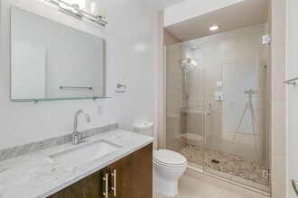 412 N Front St in Philadelphia, PA - Building Photo - Building Photo