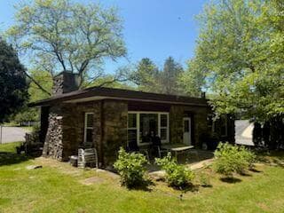 property at 7 Saxon Wood Rd