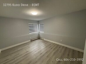 32795 Kudo Dr in Mission, BC - Building Photo - Building Photo