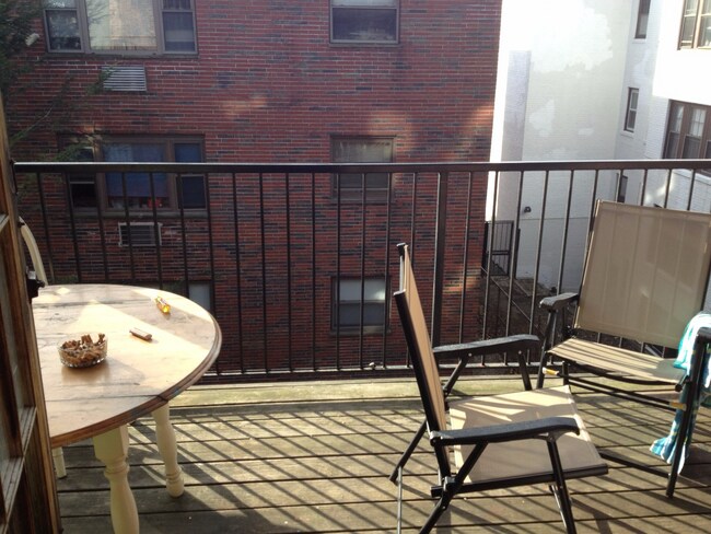 71 S Huntington Ave, Unit #1 in Boston, MA - Building Photo - Building Photo