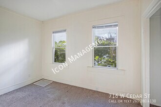 716 W Cedar St in Kalamazoo, MI - Building Photo - Building Photo