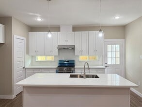 3555 Noah St in Houston, TX - Building Photo - Building Photo