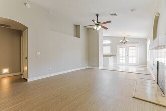 20831 N 3rd Ave in Phoenix, AZ - Foto de edificio - Building Photo