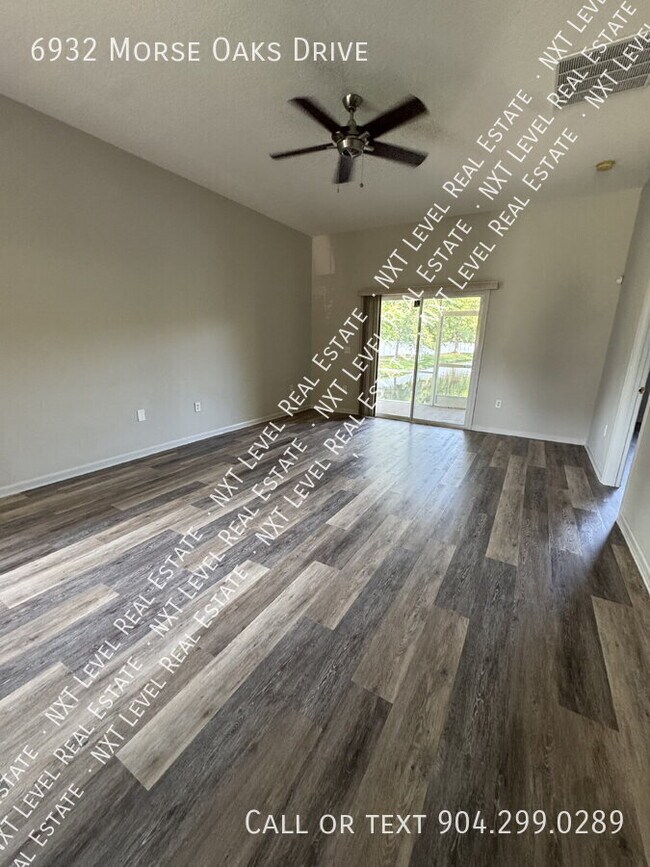 6932 Morse Oaks Dr in Jacksonville, FL - Building Photo - Building Photo