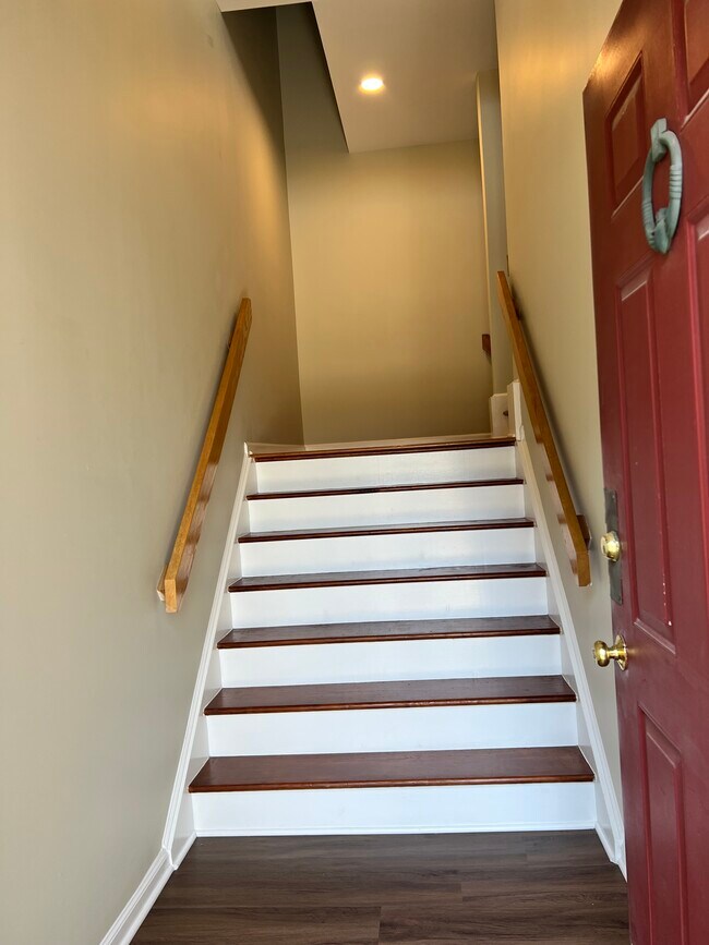 2445 Park Ave in Bridgeport, CT - Building Photo - Building Photo
