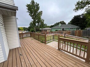 705 S 153rd Cir in Omaha, NE - Building Photo - Building Photo