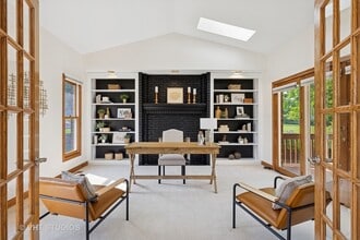 1520 Daybreak Dr in Libertyville, IL - Building Photo - Building Photo