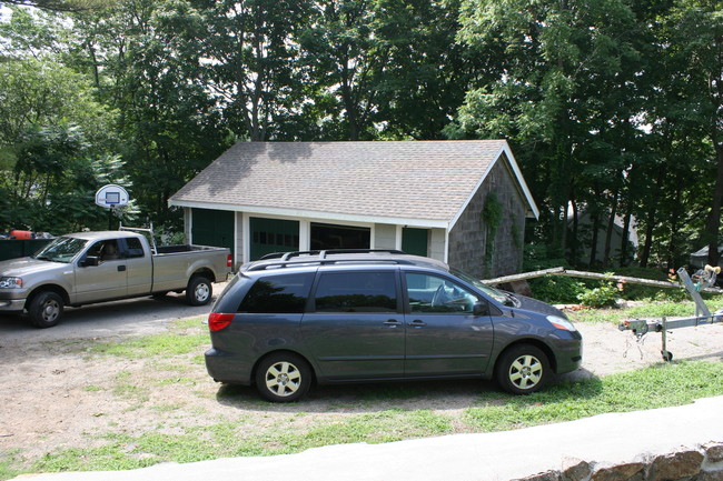 125 Mount Pleasant Ave in Gloucester, MA - Building Photo - Building Photo