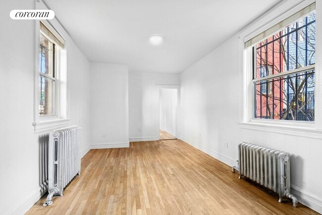 338 Clermont Ave in Brooklyn, NY - Building Photo - Building Photo