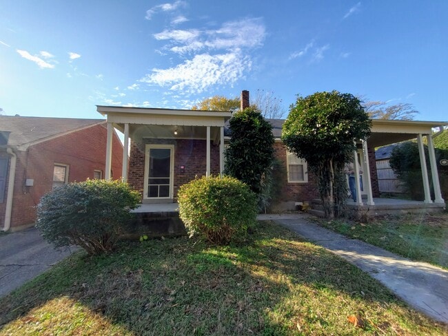 property at 517 S Barksdale St