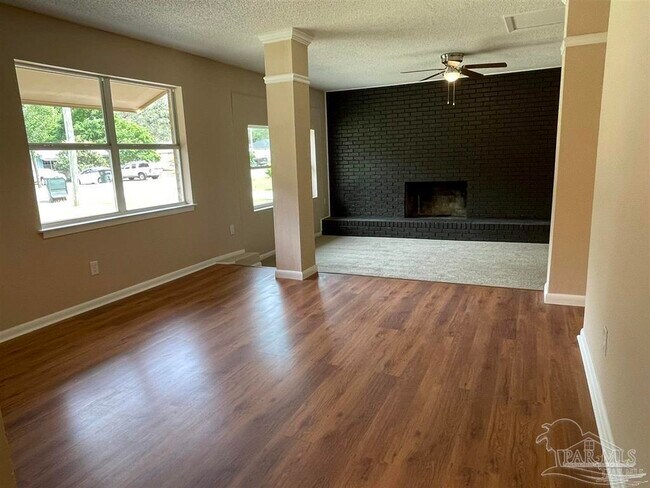 6975 Woodley Dr in Pensacola, FL - Building Photo - Building Photo