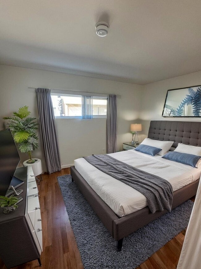 25 Bennett Ave, Unit 2 in Long Beach, CA - Building Photo - Building Photo