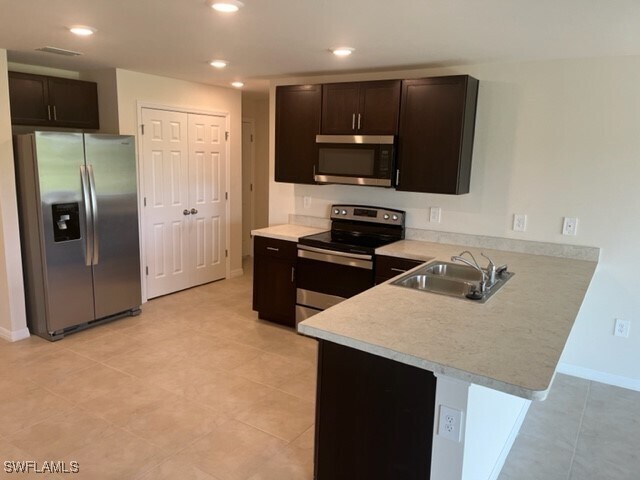 3014 65th St W in Lehigh Acres, FL - Building Photo - Building Photo