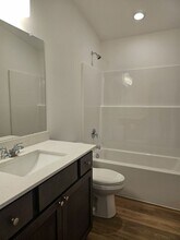 621 Arnold St in Madras, OR - Building Photo - Building Photo