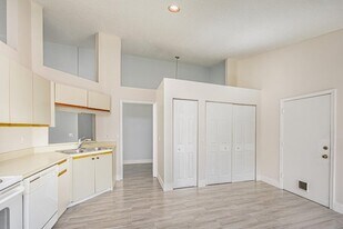 5148 Rosen Blvd in Boynton Beach, FL - Building Photo