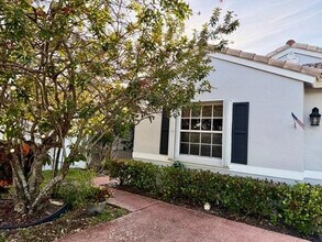 3608 Coco Lake Dr in Coconut Creek, FL - Building Photo - Building Photo
