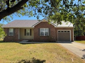 3713 Heather Dr in Clarksville, TN - Building Photo