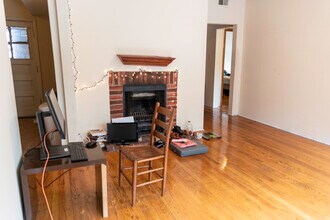 1101 W Barry Ave in Chicago, IL - Building Photo - Building Photo