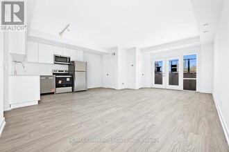 16 Melbourne Ave in St Catharines, ON - Building Photo - Building Photo