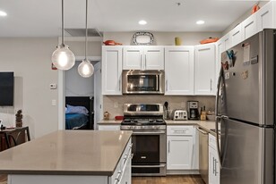 1 S Street Ct, Unit 4 Apartamentos