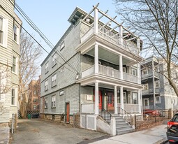 267 Allston St, Unit 3 Apartments