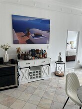 18041 Biscayne Blvd in Aventura, FL - Building Photo - Building Photo