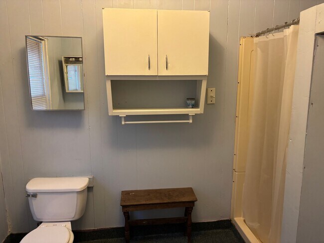 355 NY-31, Unit Unit 4 in Bridgeport, NY - Building Photo - Building Photo