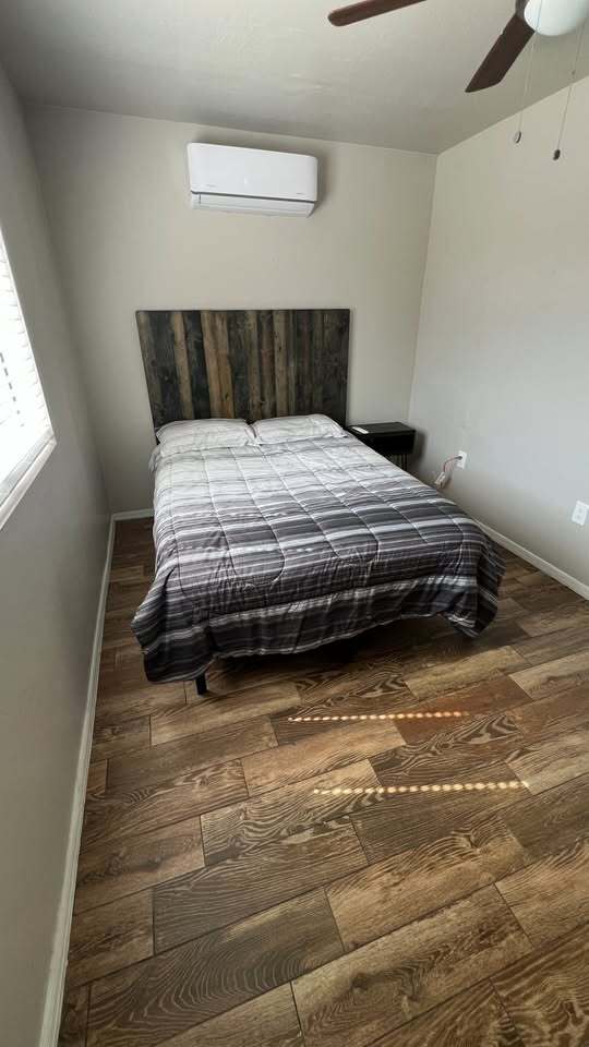 property at 3645 W Hadley St