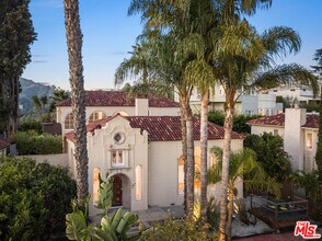 2063 Grace Ave in Los Angeles, CA - Building Photo - Building Photo