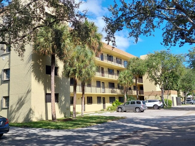 367 S Federal Hwy in Deerfield Beach, FL - Building Photo - Building Photo