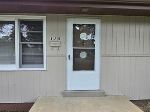 125 Florisota Dr in Florissant, MO - Building Photo - Building Photo