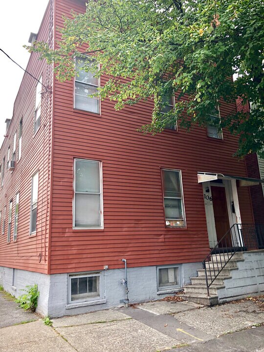 106 Spring St, Unit 2 in Albany, NY - Building Photo