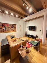 111 Beach St, Unit 2B in Boston, MA - Foto de edificio - Building Photo