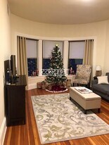 1463 Beacon St in Brookline, MA - Building Photo