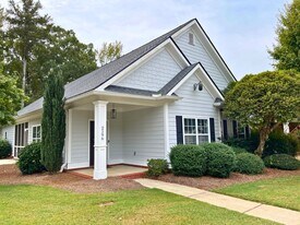 2196 Eisenhower Ave in Bogart, GA - Building Photo