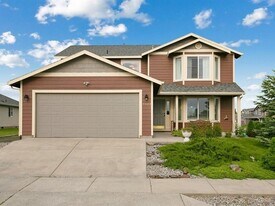 7027 S Jolynn Ct in Cheney, WA - Building Photo