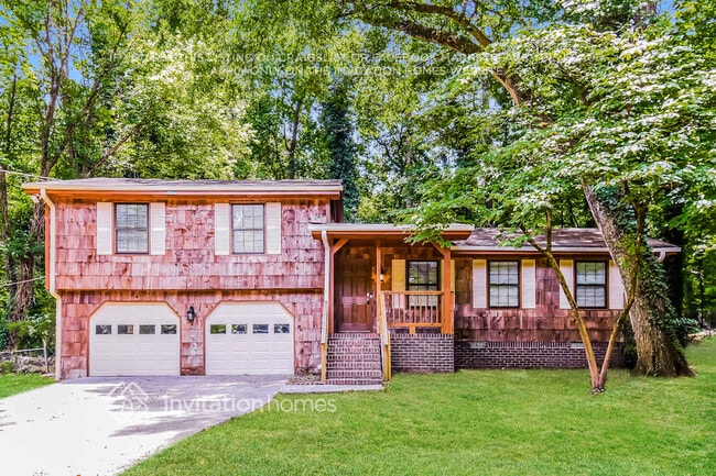 property at 3236 Lincoln Pl