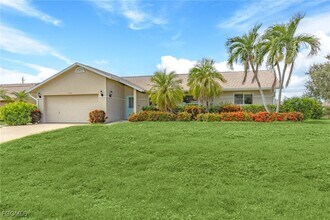 3624 SW 1st Ave in Cape Coral, FL - Building Photo - Building Photo