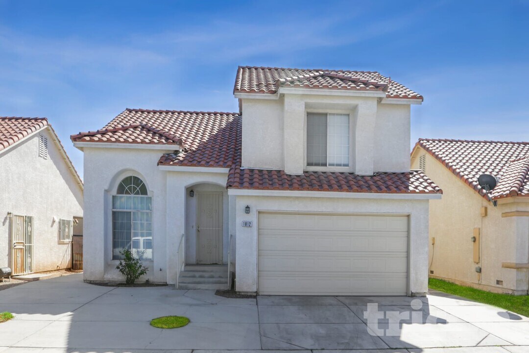 1812 Wild Jan Dr in Las Vegas, NV - Foto de edificio