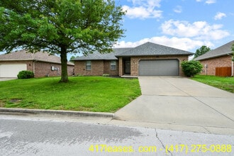 5384 Soapberry Ct in Springfield, MO - Building Photo - Building Photo