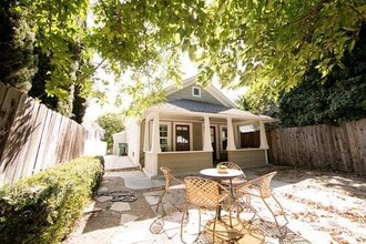 1430 Pine St in Paso Robles, CA - Building Photo - Building Photo