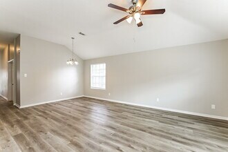 4305 Kingfish Dr in Seabrook, TX - Building Photo - Building Photo