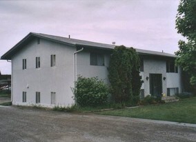 904 Spartan Apartments