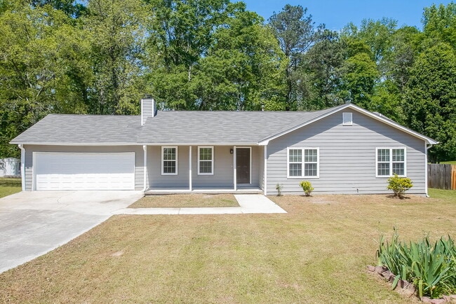 property at 909 N Lassetter Cir